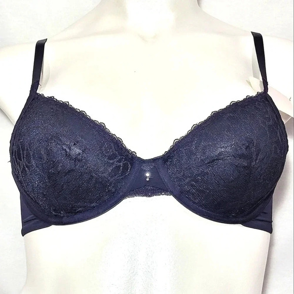 Lily of France Other - 38B Lily Of France Extreme Sensational Cut Sew UW Bra Black NWT‎